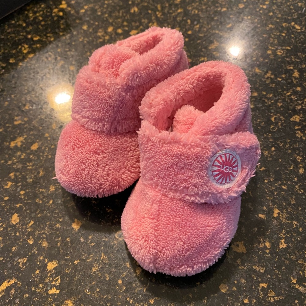 Like new baby uggs